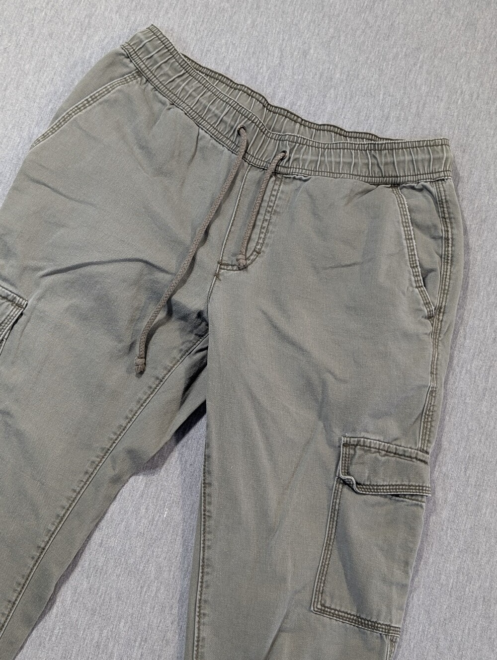 American Rag Pull On Cargo Stretch Pants Women's Small Faded Green